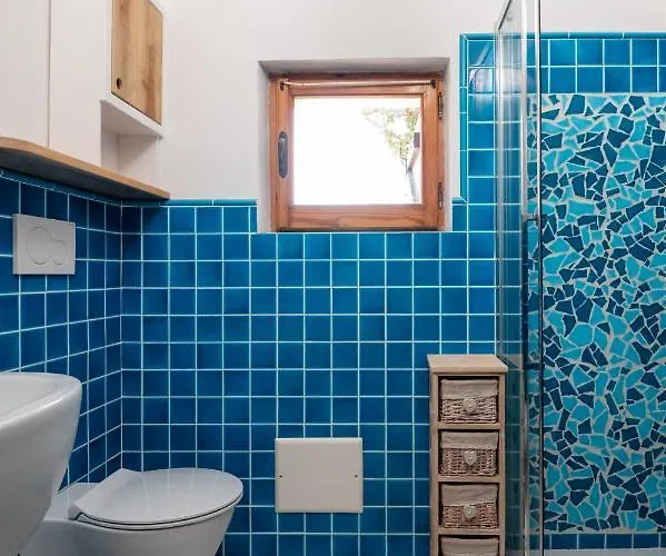 Bay Pine - Klodge Olbia